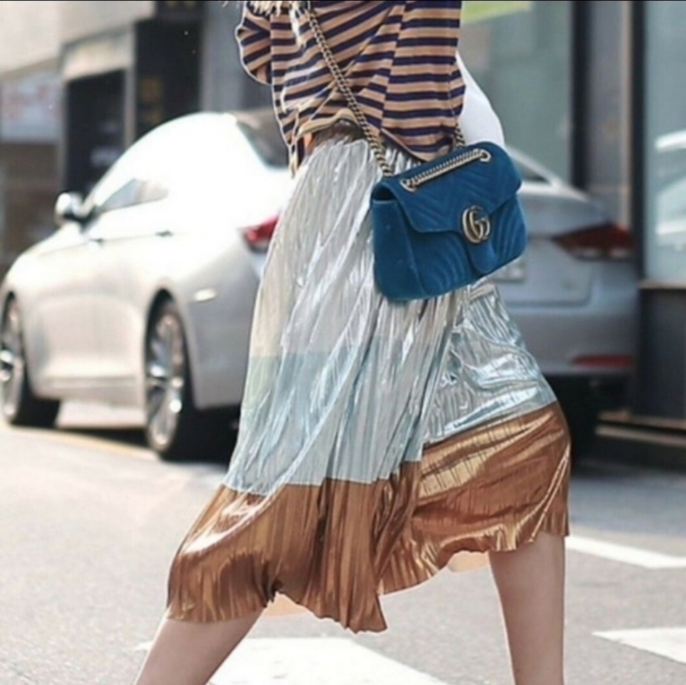 ZARA Colorblock Pleated Shiny Metallic Midi Skirt Medium
